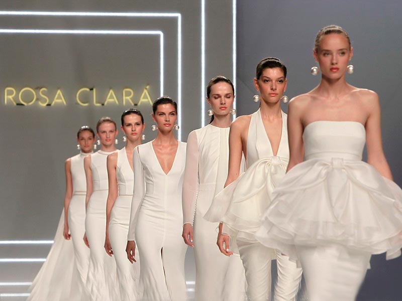 Colección de vestidos de novia Rosa Clará 2017 Elegancia, feminidad y estilo en una sola prenda