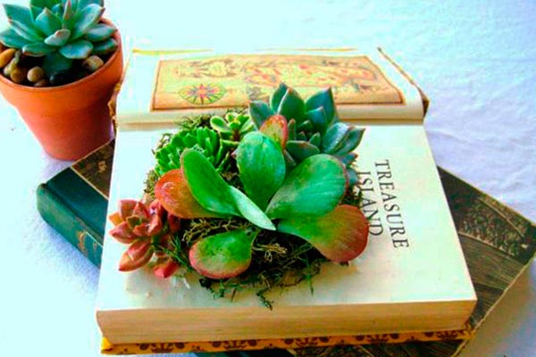 ¿cómo hacer arreglos florales con libros? Convierte tu libro en una obra de arte