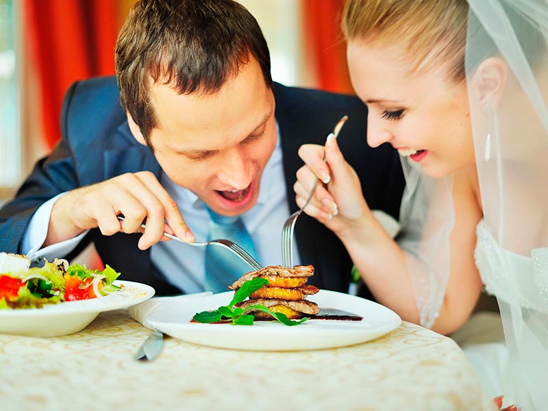¿Cómo organizar una degustación del menú? Pasos para elegir con éxito el catering de tu boda