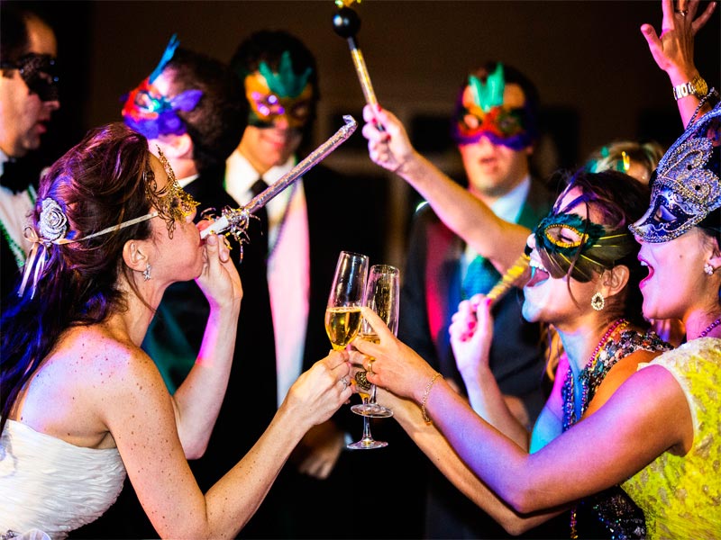 Hora loca para tu boda Organizadores de fiestas barato y con