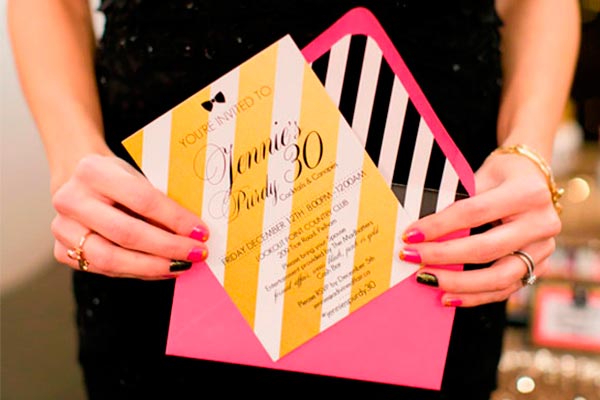 Invitaciones para fiestas de chicas Causa sensación con tus tarjetas