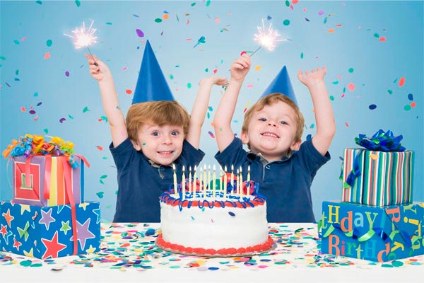 Organiza un cumpleaños para gemelos Una fiesta doblemente divertida