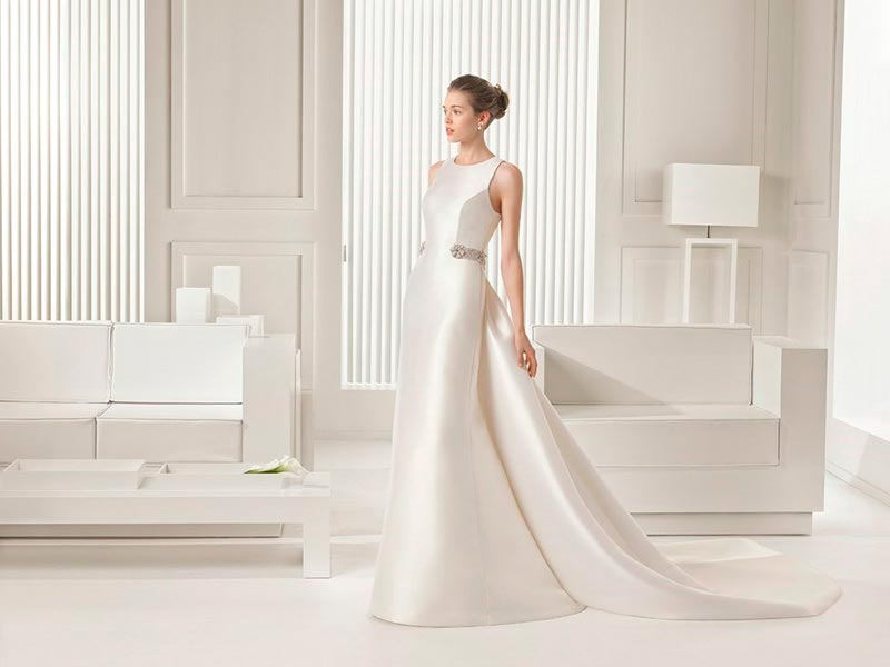 Vestidos de novia minimalistas ¡Menos es más! Blanca sobriedad en tu boda